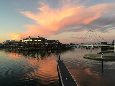 Mandurah Ocean Marina Chalets - Holiday Byron Bay 4