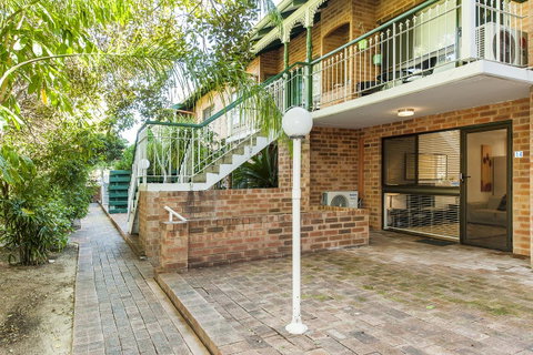 Forrest St - Holiday Byron Bay 18