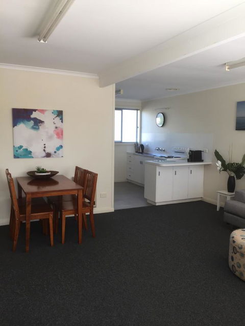 Old Pier Apartments - Holiday Byron Bay 1