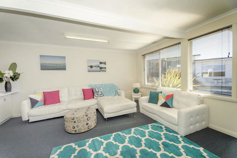 Old Pier Apartments - Holiday Byron Bay 14
