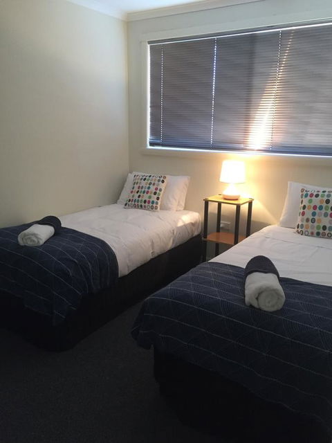 Old Pier Apartments - Holiday Byron Bay 4