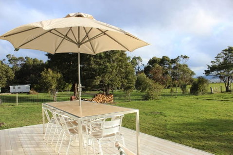 Boomers Retreat, Alonnah, Bruny Island - Holiday Byron Bay 8