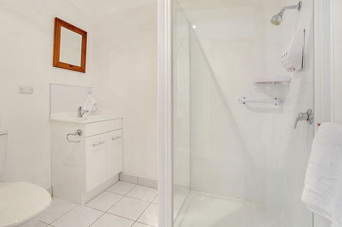 Harvey Farm Lodge - Holiday Byron Bay 21