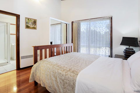 Harvey Farm Lodge - Holiday Byron Bay 12
