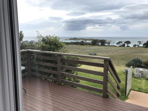 Beachend Bicheno - Holiday Byron Bay 6