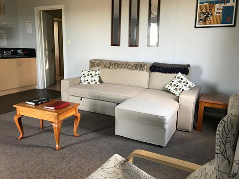 Beachend Bicheno - Holiday Byron Bay 4