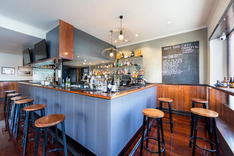 Customs House Hotel - Holiday Byron Bay 13