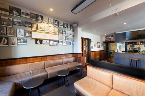 Customs House Hotel - Holiday Byron Bay 1