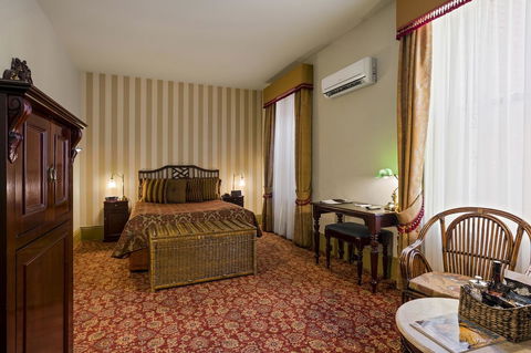 Hadley\'s Orient Hotel - Holiday Byron Bay 31