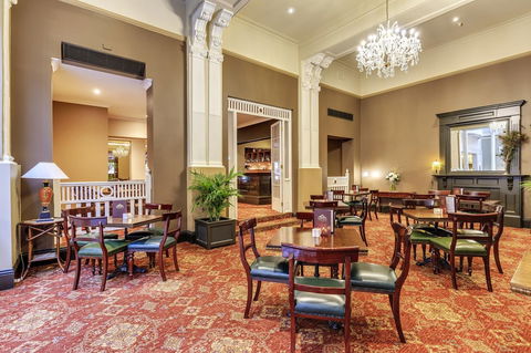 Hadley\'s Orient Hotel - Holiday Byron Bay 10