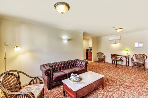 Hadley\'s Orient Hotel - Holiday Byron Bay 17