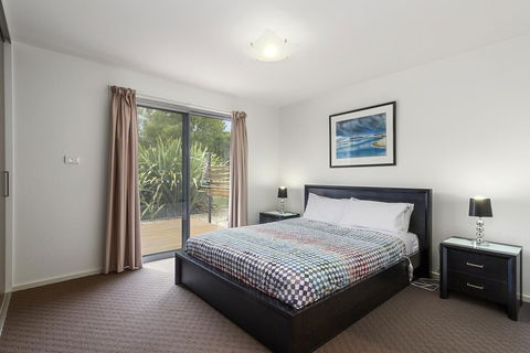 170 Hazards View Drive - Unit 2 - Holiday Byron Bay 7