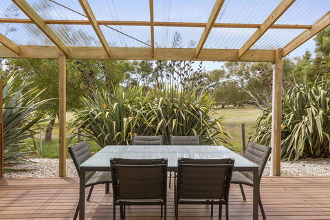 170 Hazards View Drive - Unit 2 - Holiday Byron Bay 11