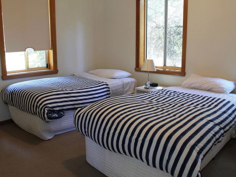 Freycinet Sanctuary 5 - Holiday Byron Bay 7