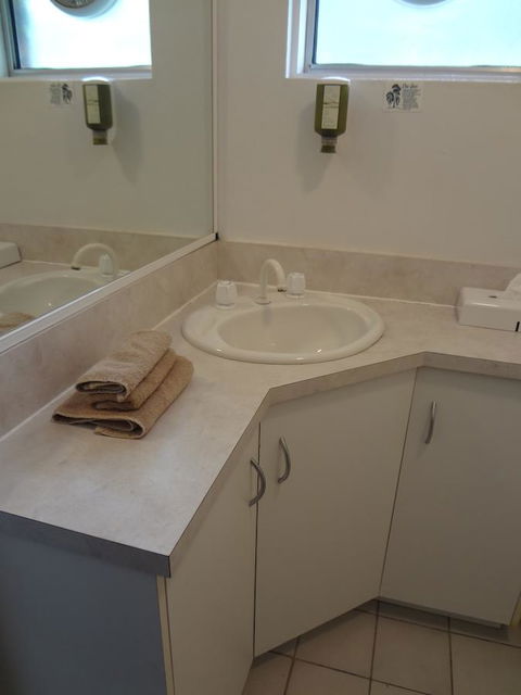 Adina Place Motel Apartments - Holiday Byron Bay 24