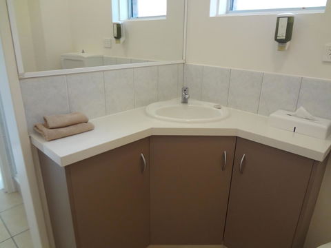 Adina Place Motel Apartments - Holiday Byron Bay 39