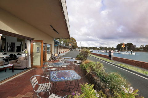 The Waterfront Wynyard - Holiday Byron Bay 3