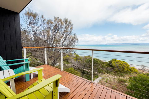 Cocktails With A View - Holiday Byron Bay 14