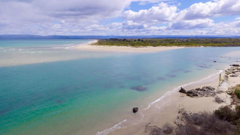Cocktails With A View - Holiday Byron Bay 19