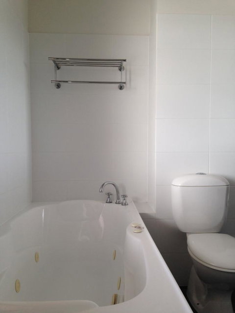Auldington Hotel - Holiday Byron Bay 44