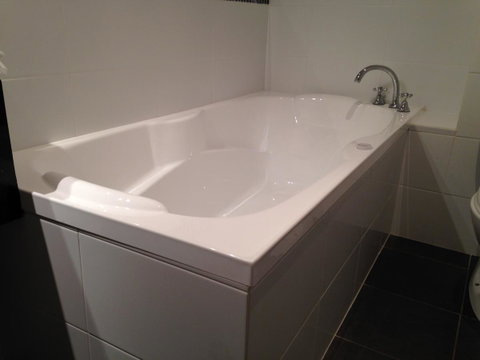 Auldington Hotel - Holiday Byron Bay 17