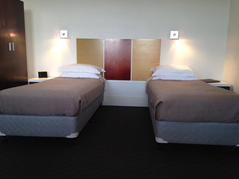 Auldington Hotel - Holiday Byron Bay 22