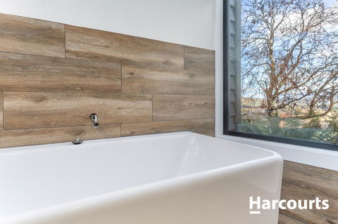 The WeareHouse In Deloraine - Holiday Byron Bay 18