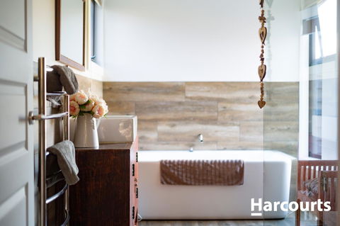 The WeareHouse In Deloraine - Holiday Byron Bay 7