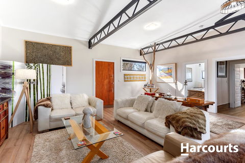 The WeareHouse In Deloraine - Holiday Byron Bay 13