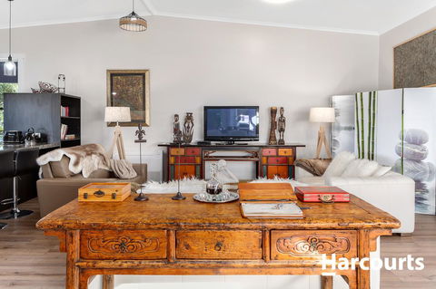 The WeareHouse In Deloraine - Holiday Byron Bay 16
