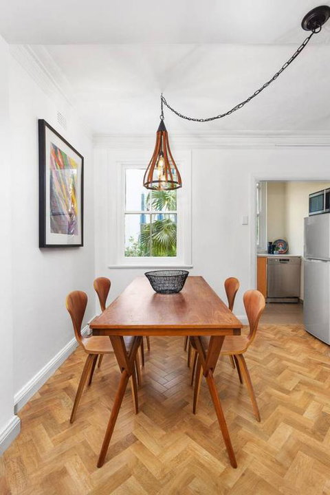 Newly Renovated Potts Point 2BR Art Deco - Holiday Byron Bay 3