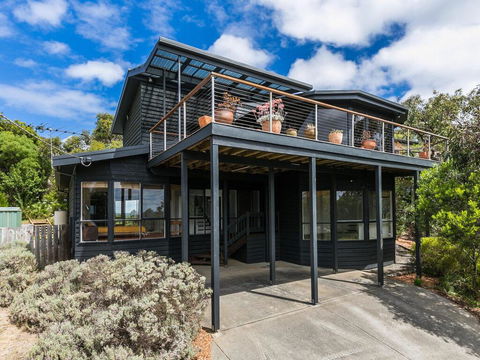 NICHE ON NOBLE - Ever Changing Vista - Holiday Byron Bay 0