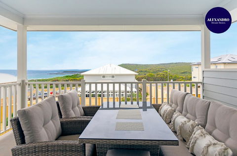 Nikkinba House - Beach Home - Dream Holiday - Holiday Byron Bay 0
