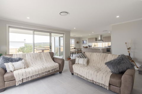 Nikkinba House - Beach Home - Dream Holiday - Holiday Byron Bay 3
