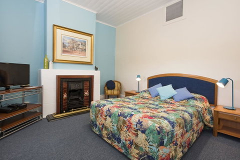 Ningana Heritage Houses - Holiday Byron Bay 0