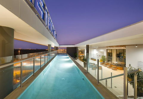 Novotel Brisbane Airport - Holiday Byron Bay 3