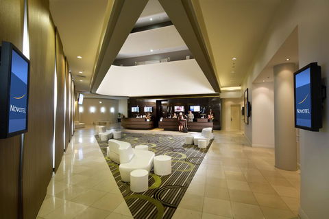 Novotel Brisbane Airport - Holiday Byron Bay 2