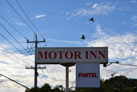 Oasis Motor Inn - Holiday Byron Bay 2
