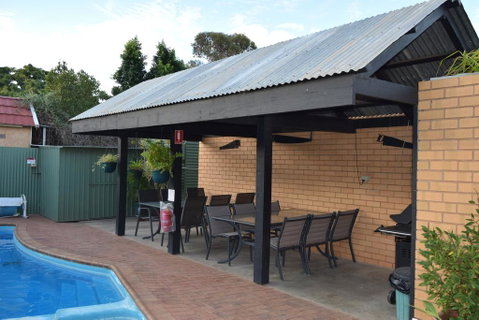 Oasis Motor Inn - Holiday Byron Bay 3