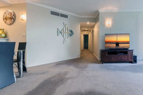 Oasis, Unit 3/5 Laman Street - Holiday Byron Bay 2