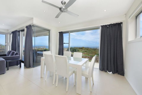 Ocean Ave 1/21 - Anna Bay - Holiday Byron Bay 2