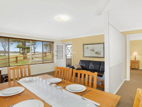 Ocean Blue Apartment Five - Ground Floor Apartment - Holiday Byron Bay 0
