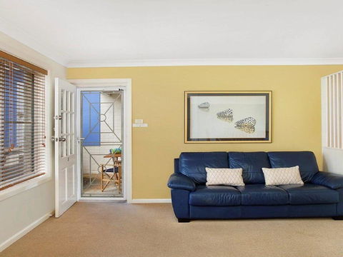 Ocean Blue Apartment Five - Ground Floor Apartment - Holiday Byron Bay 3