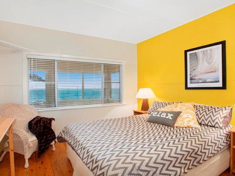 Ocean Blue Apartment One - Oceanfront Apartment - Holiday Byron Bay 2