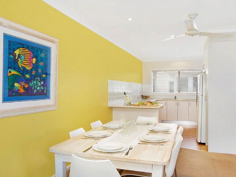 Ocean Blue Apartment Three - Apartment On 2nd Level - Holiday Byron Bay 2