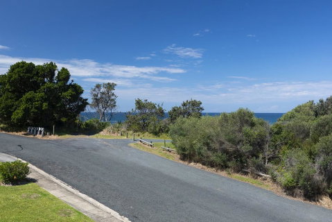Ocean Crest 10 - Holiday Byron Bay 1