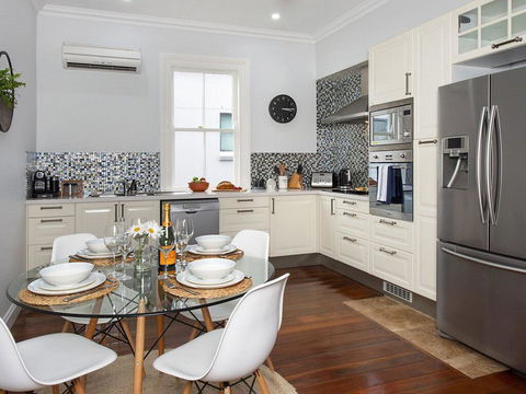 Ocean Mist Cottage - Across From Pet Friendly Beach - Holiday Byron Bay 3