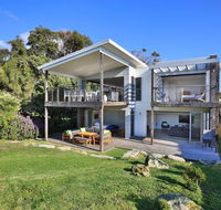 Oceanside  Culburra - Pet Friendly Absolute Beachfront - Holiday Byron Bay