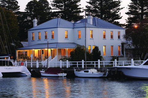 Oscars Waterfront Boutique Hotel - Holiday Byron Bay 3