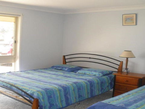 Ourimbah - Across From The Local Rock Pools - Holiday Byron Bay 2